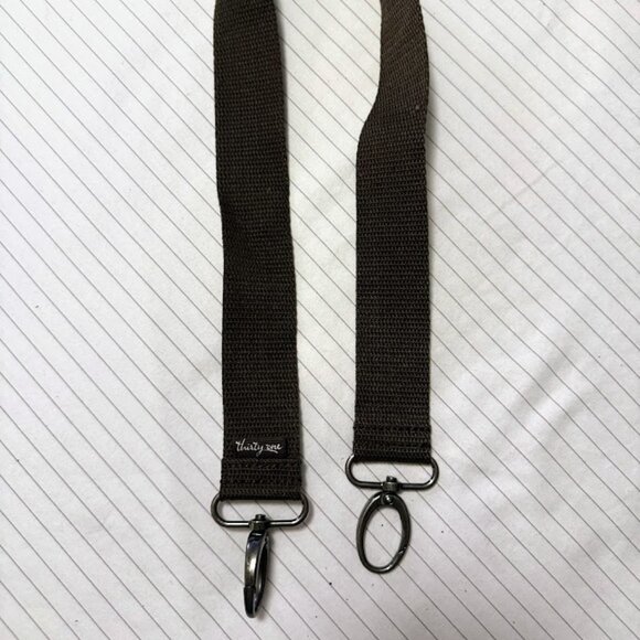 Thirty One Brown Adjustable D Ring Strap Metal Hardware - Picture 1 of 1